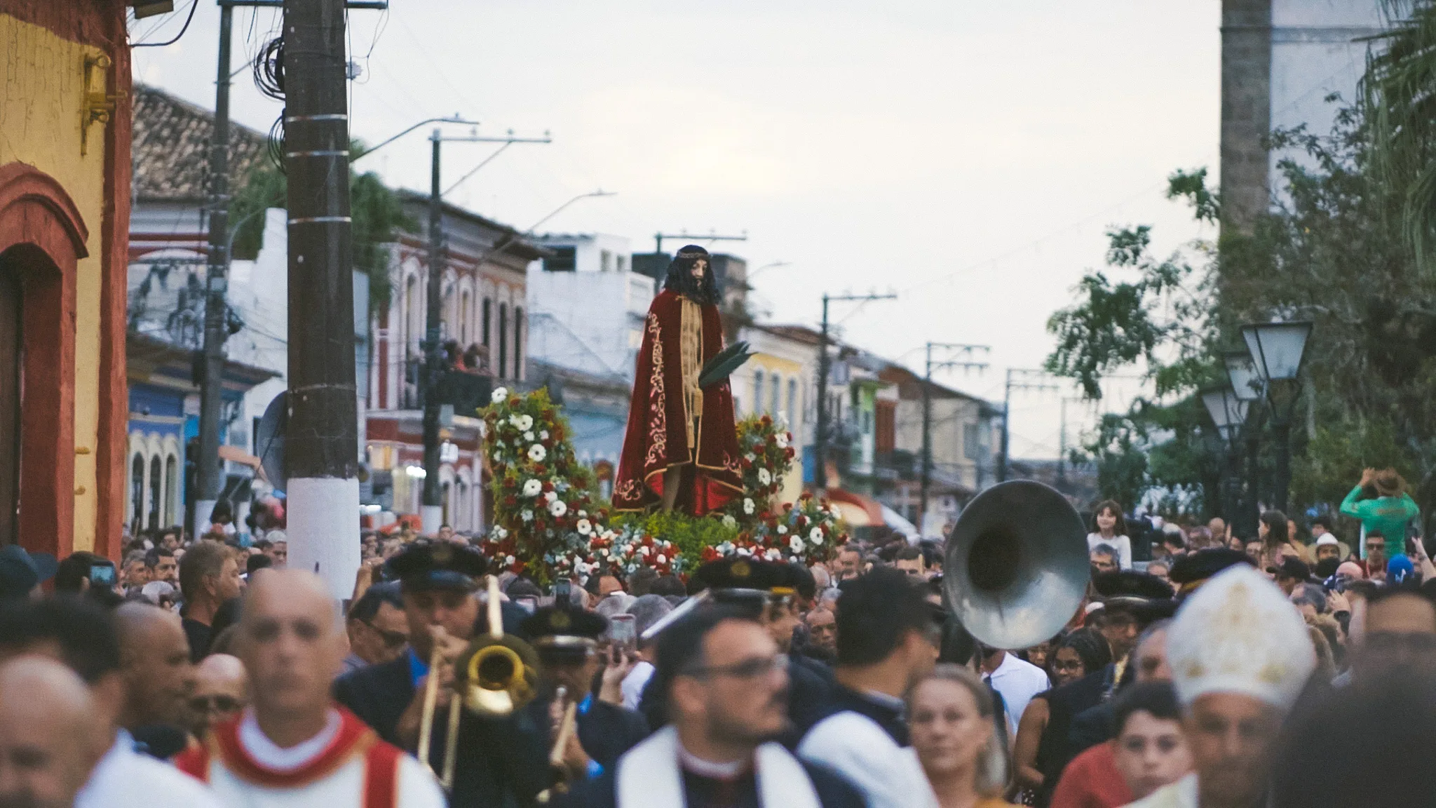Festa do Senhor Bom Jesus reúne fiéis e celebra tradição histórica em Iguape