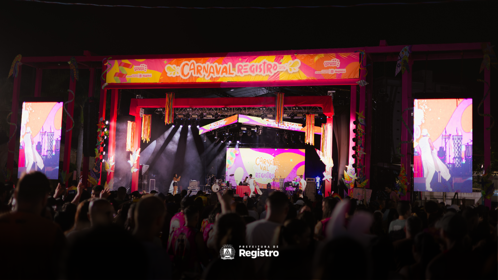 Carnaval 2026 atrai 20 mil pessoas à Praça Beira Rio em Registro