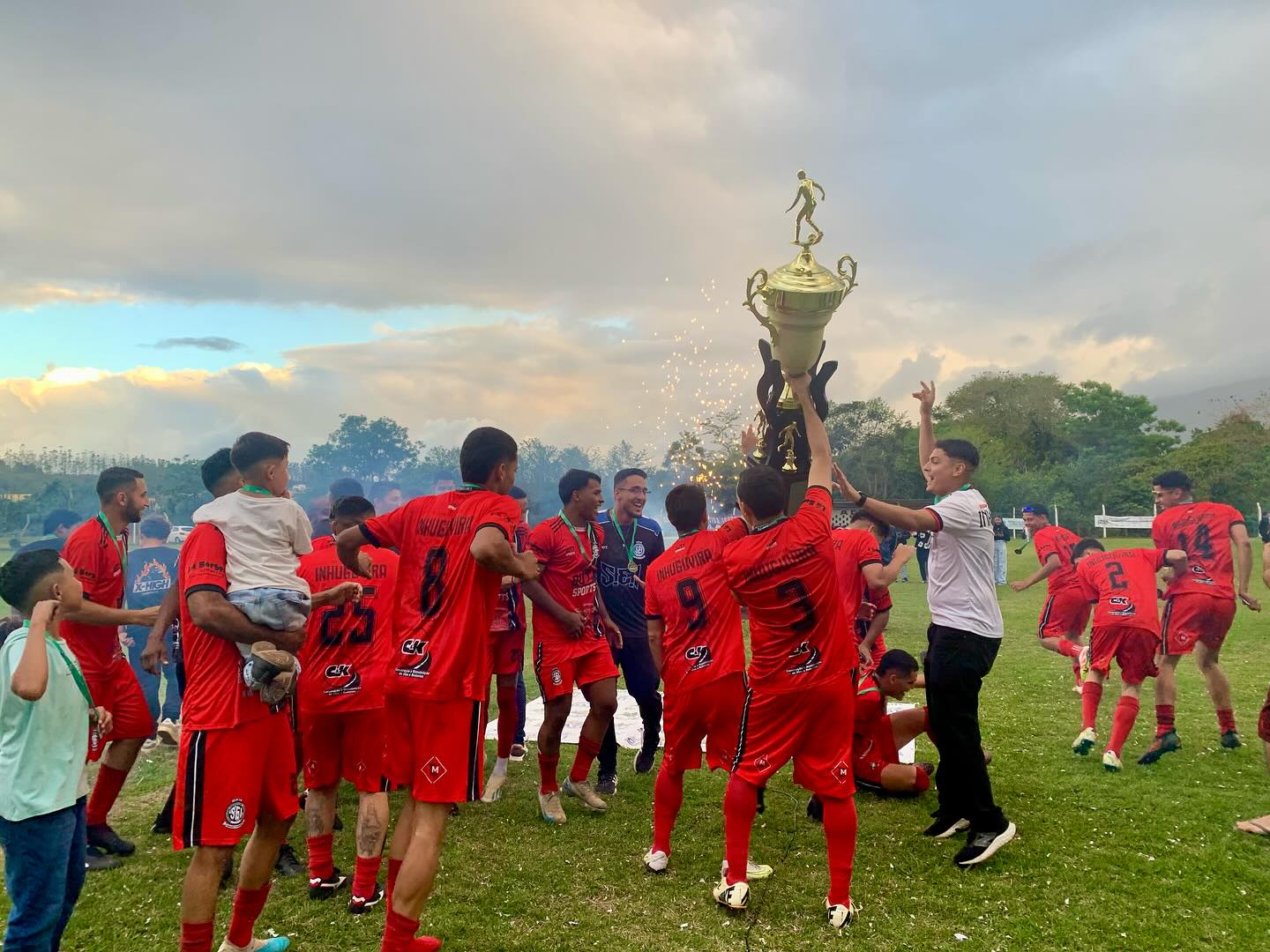 S.E. Inhunguvira vence 2ª Divisão de Cajati com gol de Ray Marques!