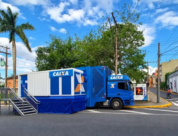 Caminhão CAIXA na Praça Beira Rio, em Registro (SP). Foto: Leandro Pestana/CAIXA