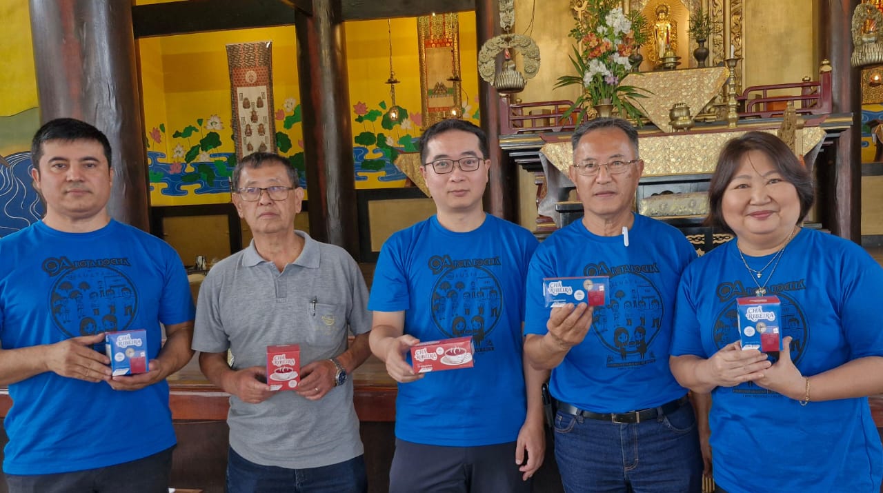 Registro sedia anúncio do relançamento da marca histórica “Chá Ribeira” durante a Rota do Chá
